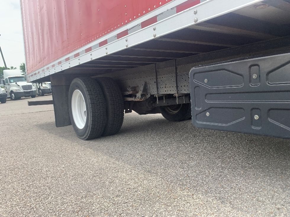 Refrigerated Truck-Light and Medium Duty Trucks-Isuzu-2018-NQR-Nashville (Mount Juliet)-TN-120,592\n\t\tmiles-$ 46,750 - Image 13