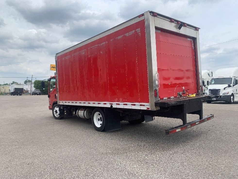 Refrigerated Truck-Light and Medium Duty Trucks-Isuzu-2018-NQR-Nashville (Mount Juliet)-TN-120,592\n\t\tmiles-$ 46,750 - Image 6
