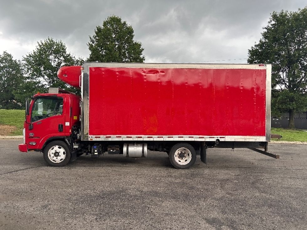 Refrigerated Truck-Light and Medium Duty Trucks-Isuzu-2018-NQR-Nashville (Mount Juliet)-TN-144,797\n\t\tmiles-$ 43,750 - Image 4