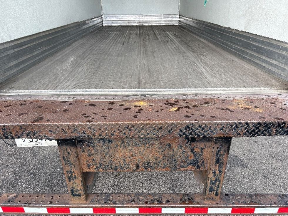 Refrigerated Truck-Light and Medium Duty Trucks-Isuzu-2018-NQR-Nashville (Mount Juliet)-TN-144,797\n\t\tmiles-$ 43,750 - Image 9