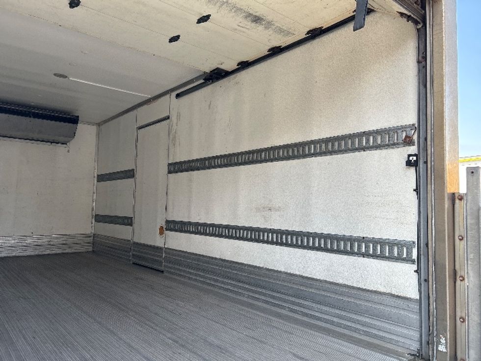 Refrigerated Truck-Light and Medium Duty Trucks-Isuzu-2018-NQR-National City-CA-78,324\n\t\tmiles-$ 54,750 - Image 12