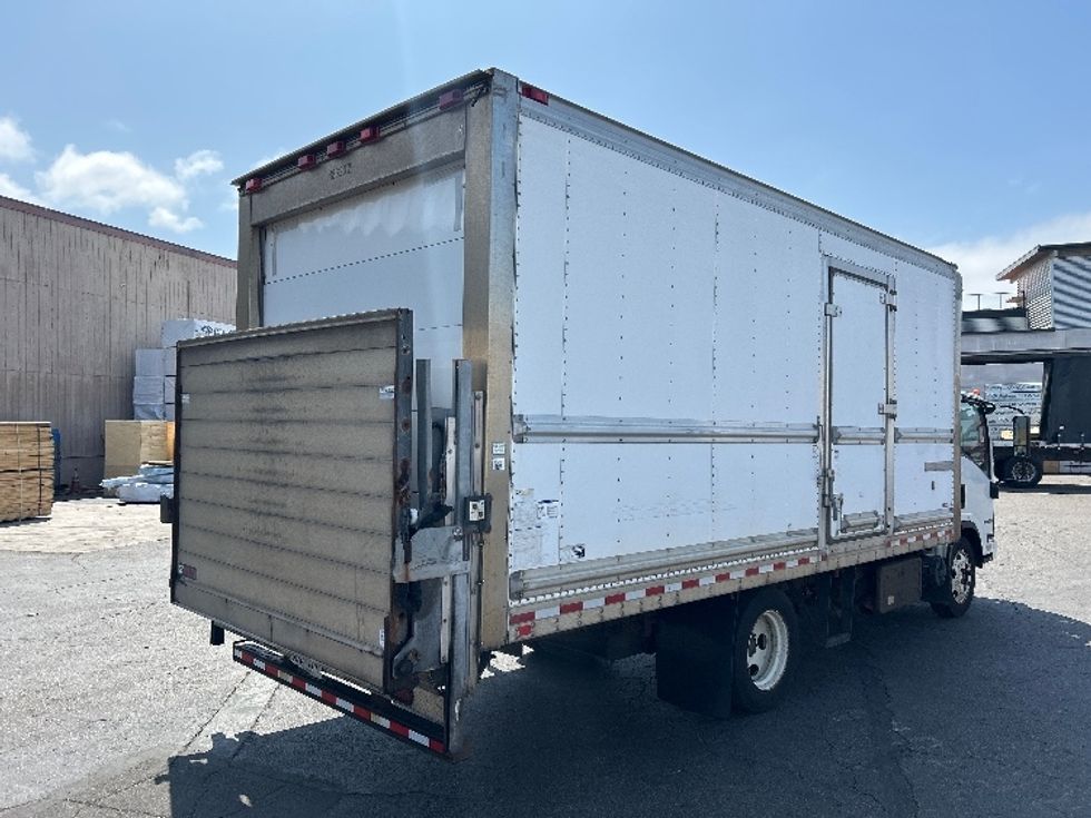 Refrigerated Truck-Light and Medium Duty Trucks-Isuzu-2018-NQR-National City-CA-78,324\n\t\tmiles-$ 54,750 - Image 13