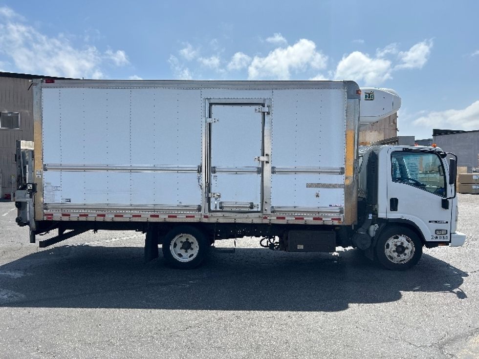 Refrigerated Truck-Light and Medium Duty Trucks-Isuzu-2018-NQR-National City-CA-78,324\n\t\tmiles-$ 54,750 - Image 15
