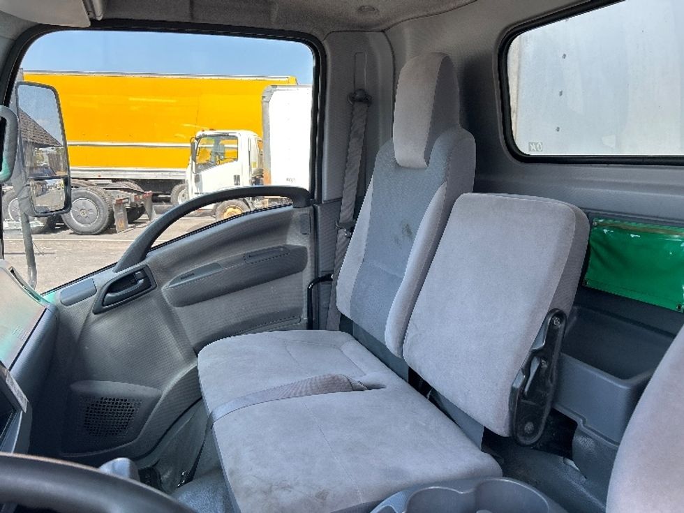 Refrigerated Truck-Light and Medium Duty Trucks-Isuzu-2018-NQR-National City-CA-78,324\n\t\tmiles-$ 54,750 - Image 19