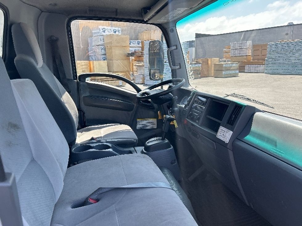 Refrigerated Truck-Light and Medium Duty Trucks-Isuzu-2018-NQR-National City-CA-78,324\n\t\tmiles-$ 54,750 - Image 22