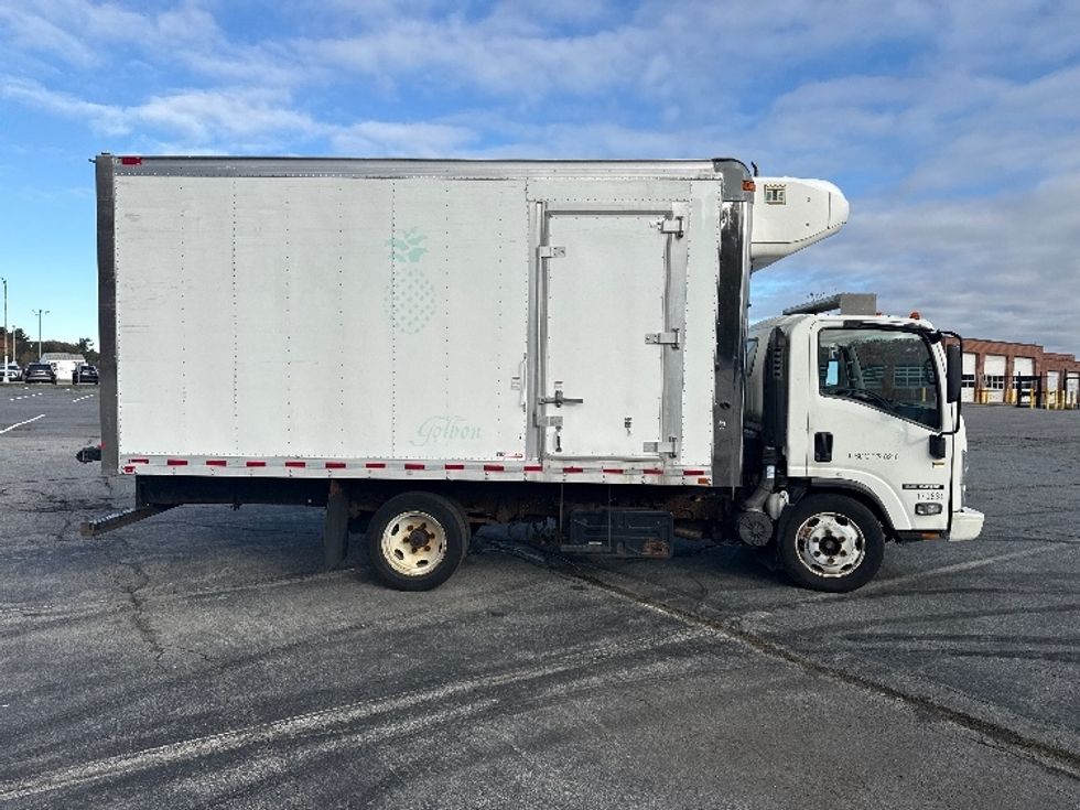 Refrigerated Truck-Light and Medium Duty Trucks-Isuzu-2018-NQR-New Bedford-MA-42,813\n\t\tmiles-$ 48,000 - Image 14