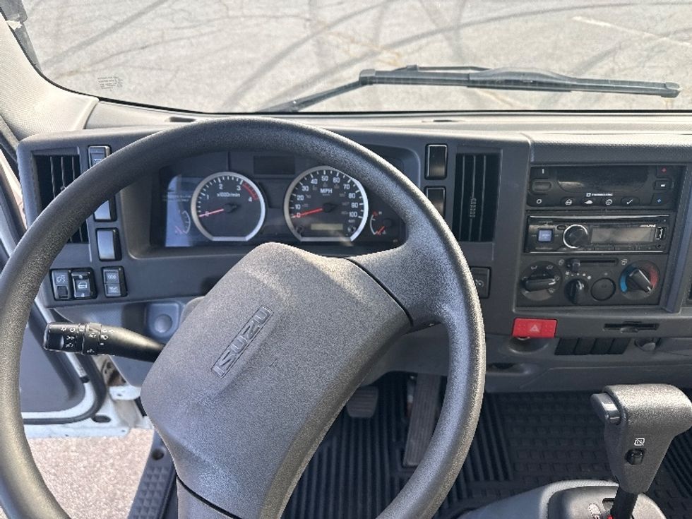 Refrigerated Truck-Light and Medium Duty Trucks-Isuzu-2018-NQR-New Bedford-MA-42,813\n\t\tmiles-$ 48,000 - Image 17