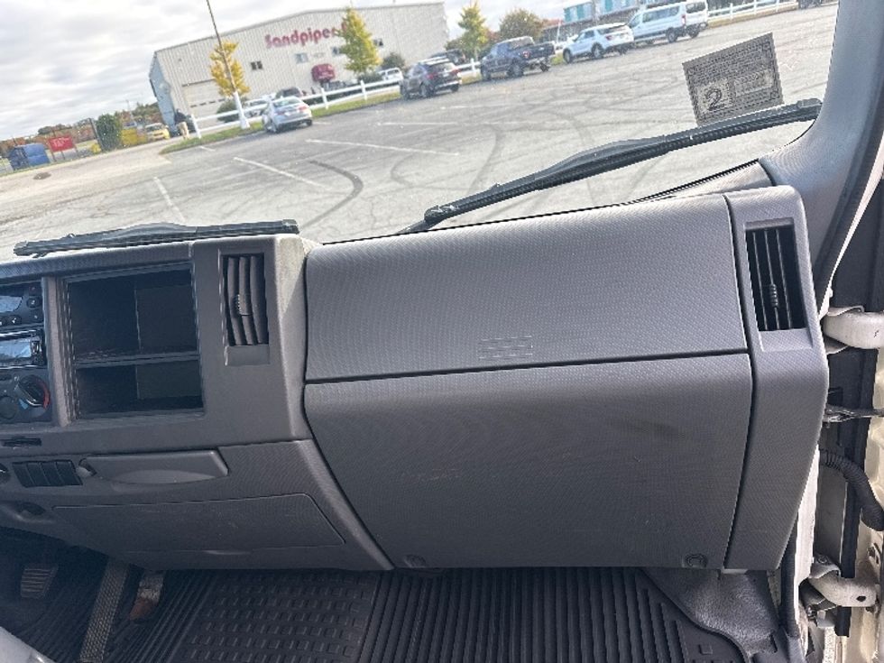 Refrigerated Truck-Light and Medium Duty Trucks-Isuzu-2018-NQR-New Bedford-MA-42,813\n\t\tmiles-$ 48,000 - Image 20