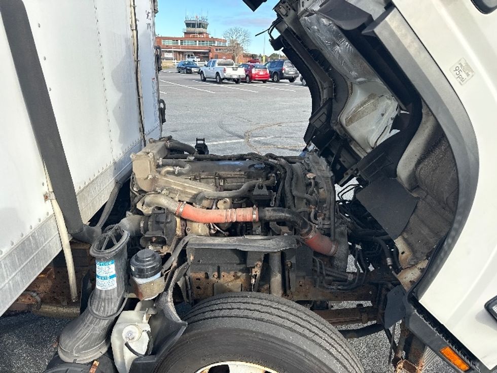Refrigerated Truck-Light and Medium Duty Trucks-Isuzu-2018-NQR-New Bedford-MA-42,813\n\t\tmiles-$ 48,000 - Image 22