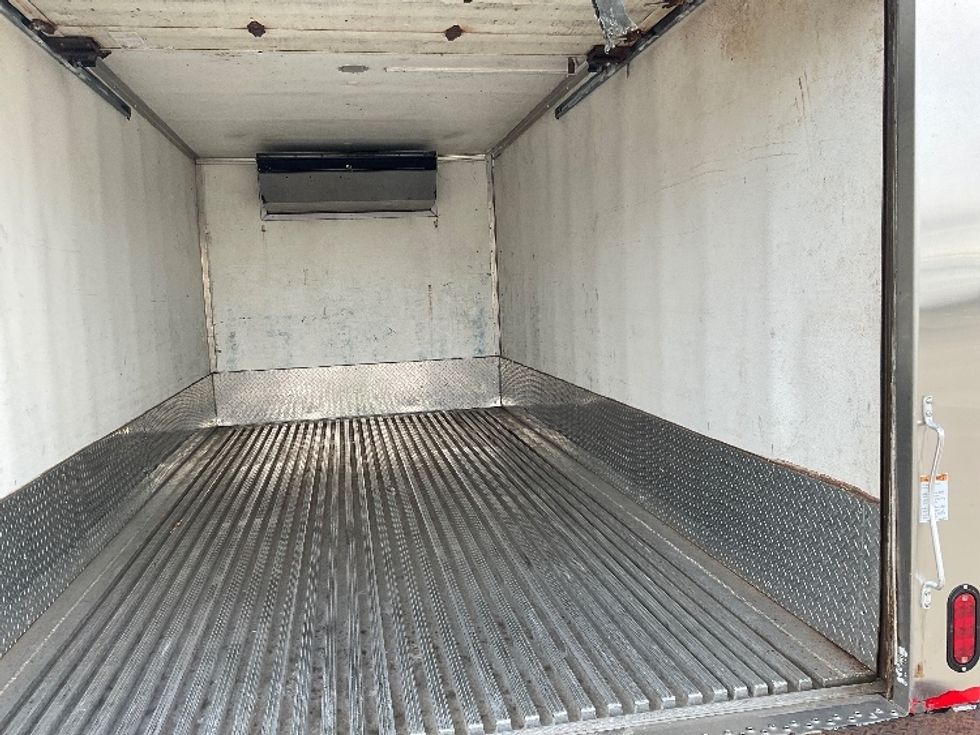 Refrigerated Truck-Light and Medium Duty Trucks-Isuzu-2018-NQR-Philadelphia-PA-169,299\n\t\tmiles-$ 30,000 - Image 12