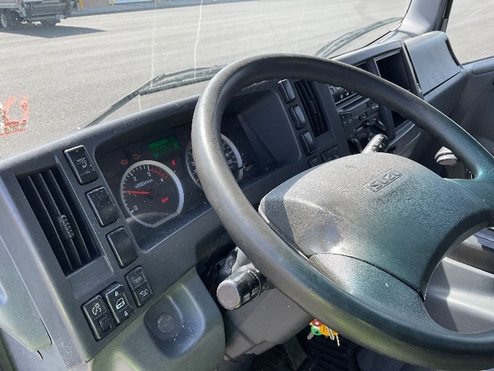 Refrigerated Truck-Light and Medium Duty Trucks-Isuzu-2018-NQR-Philadelphia-PA-169,299\n\t\tmiles-$ 30,000 - Image 17
