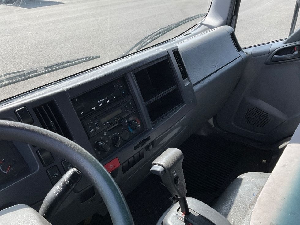 Refrigerated Truck-Light and Medium Duty Trucks-Isuzu-2018-NQR-Philadelphia-PA-169,299\n\t\tmiles-$ 30,000 - Image 18