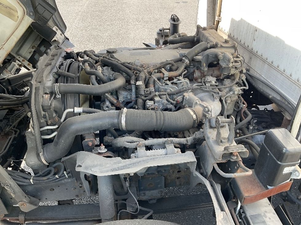 Refrigerated Truck-Light and Medium Duty Trucks-Isuzu-2018-NQR-Philadelphia-PA-169,299\n\t\tmiles-$ 30,000 - Image 24