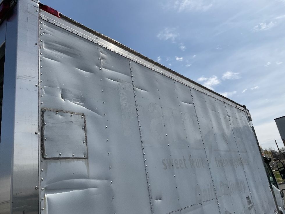 Refrigerated Truck-Light and Medium Duty Trucks-Isuzu-2018-NQR-Philadelphia-PA-169,299\n\t\tmiles-$ 30,000 - Image 29