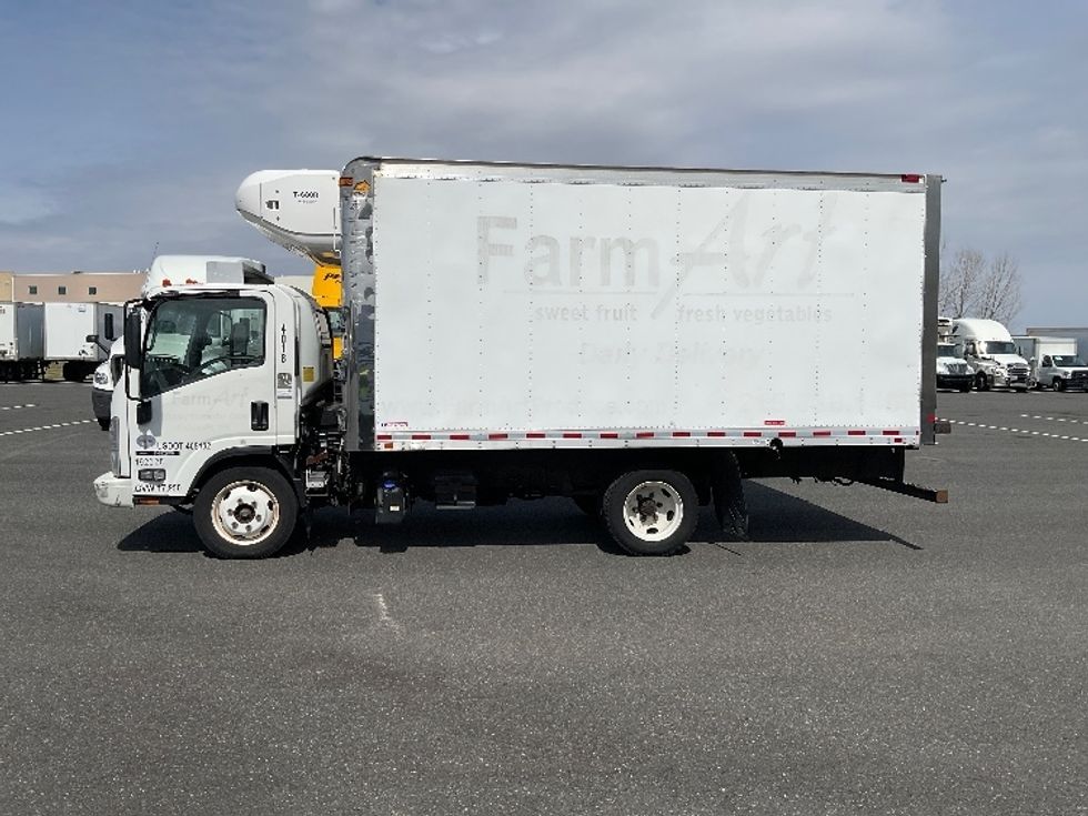 Refrigerated Truck-Light and Medium Duty Trucks-Isuzu-2018-NQR-Philadelphia-PA-169,299\n\t\tmiles-$ 30,000 - Image 4