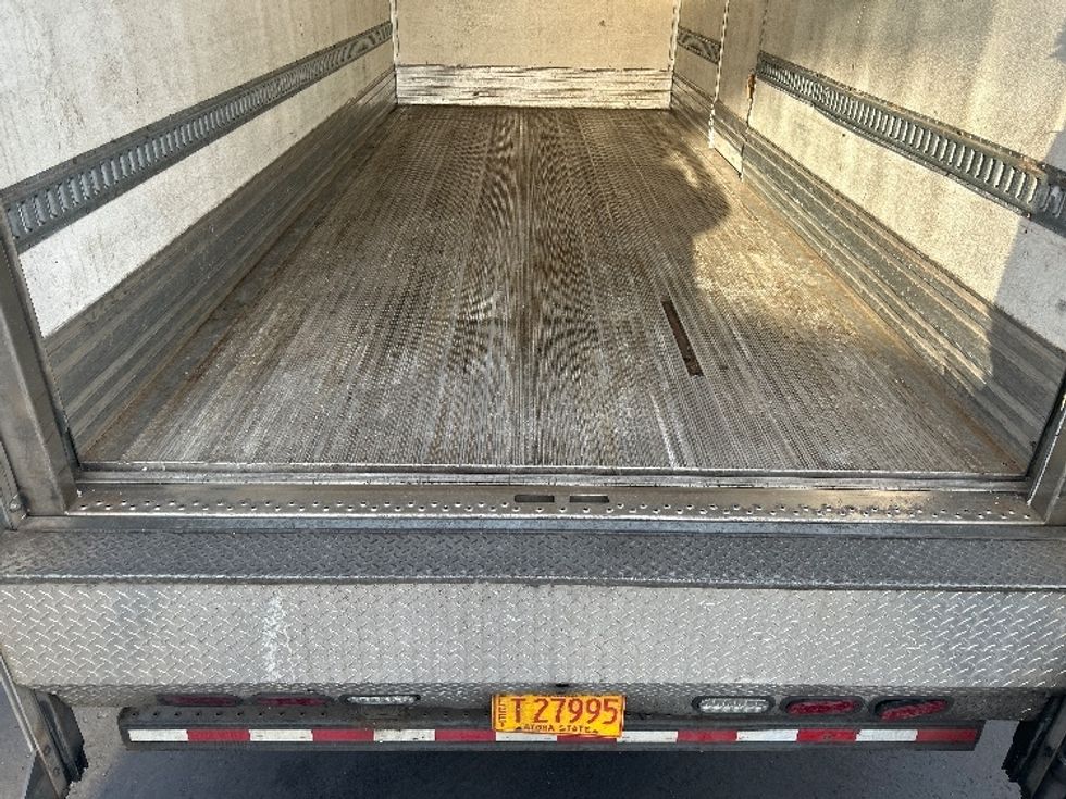 Refrigerated Truck-Light and Medium Duty Trucks-Isuzu-2018-NQR-Torrance-CA-113,200\n\t\tmiles-$ 48,500 - Image 10