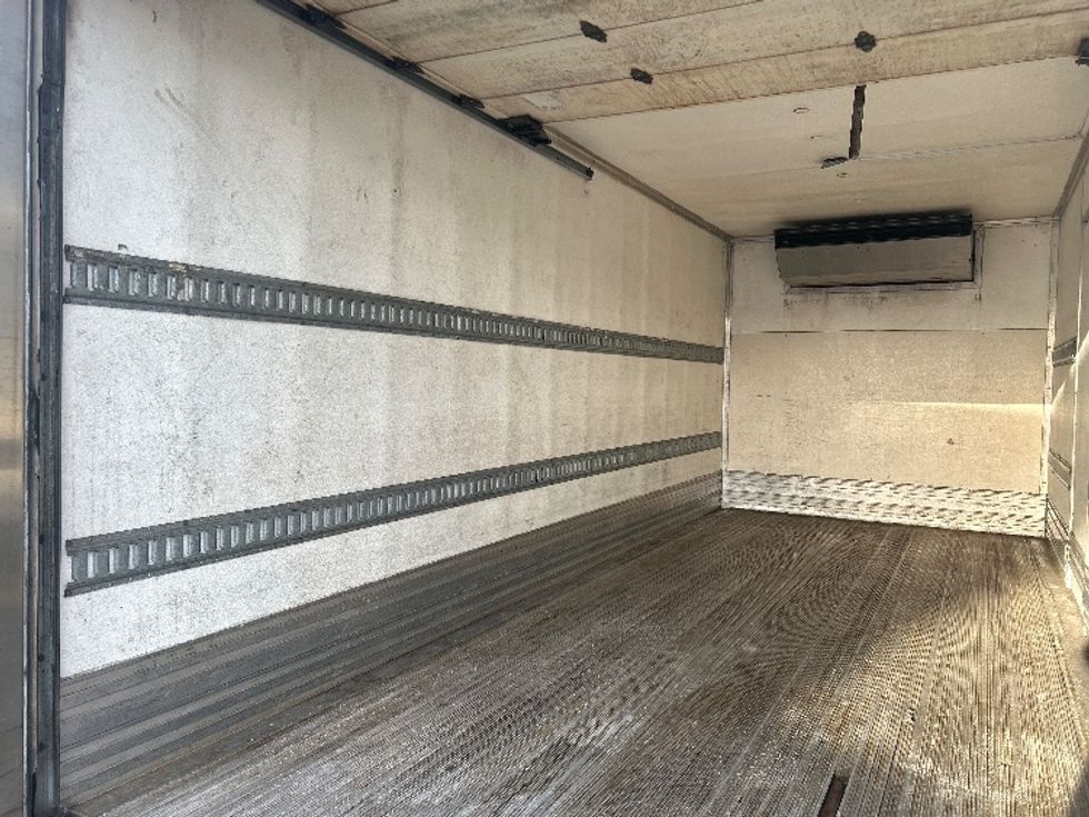 Refrigerated Truck-Light and Medium Duty Trucks-Isuzu-2018-NQR-Torrance-CA-113,200\n\t\tmiles-$ 48,500 - Image 11