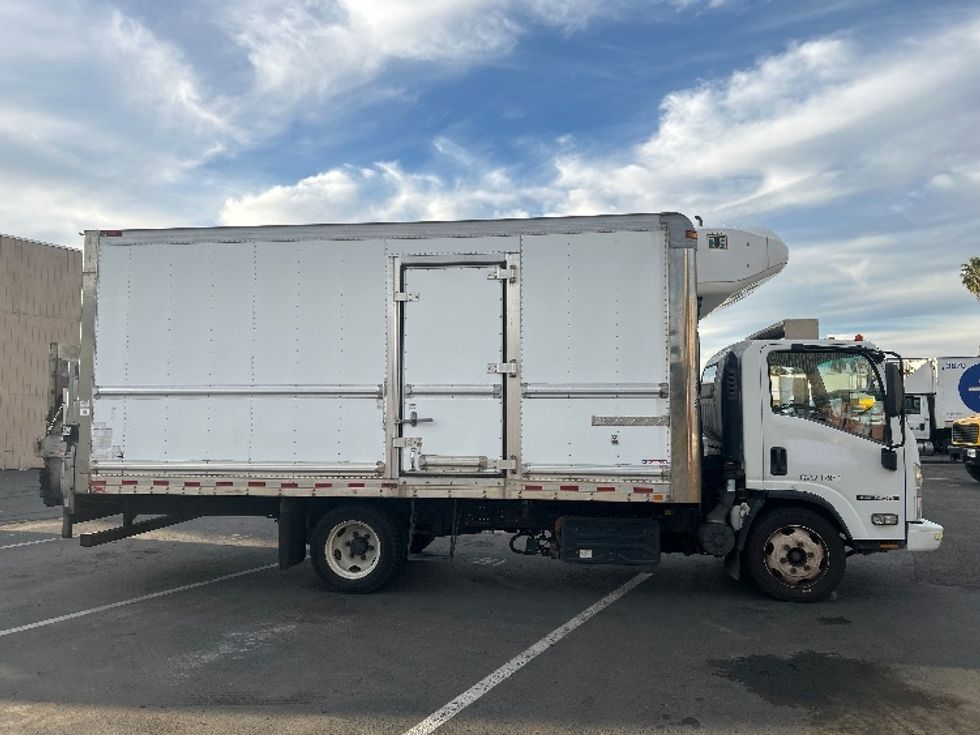 Refrigerated Truck-Light and Medium Duty Trucks-Isuzu-2018-NQR-Torrance-CA-113,200\n\t\tmiles-$ 48,500 - Image 15