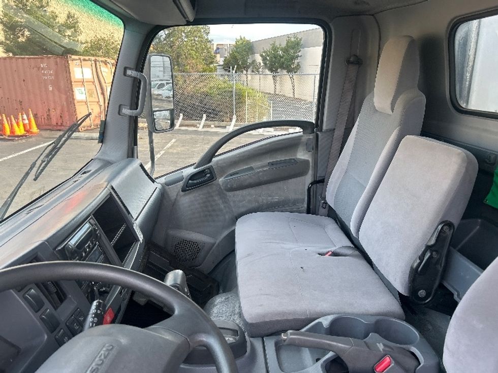 Refrigerated Truck-Light and Medium Duty Trucks-Isuzu-2018-NQR-Torrance-CA-113,200\n\t\tmiles-$ 48,500 - Image 19