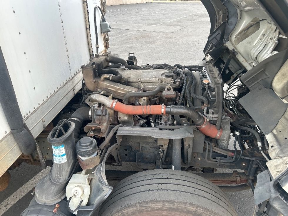 Refrigerated Truck-Light and Medium Duty Trucks-Isuzu-2018-NQR-Torrance-CA-113,200\n\t\tmiles-$ 48,500 - Image 23