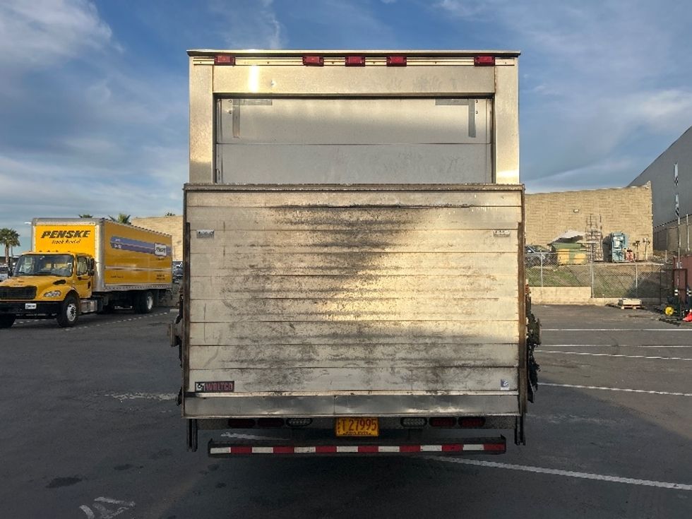 Refrigerated Truck-Light and Medium Duty Trucks-Isuzu-2018-NQR-Torrance-CA-113,200\n\t\tmiles-$ 48,500 - Image 7