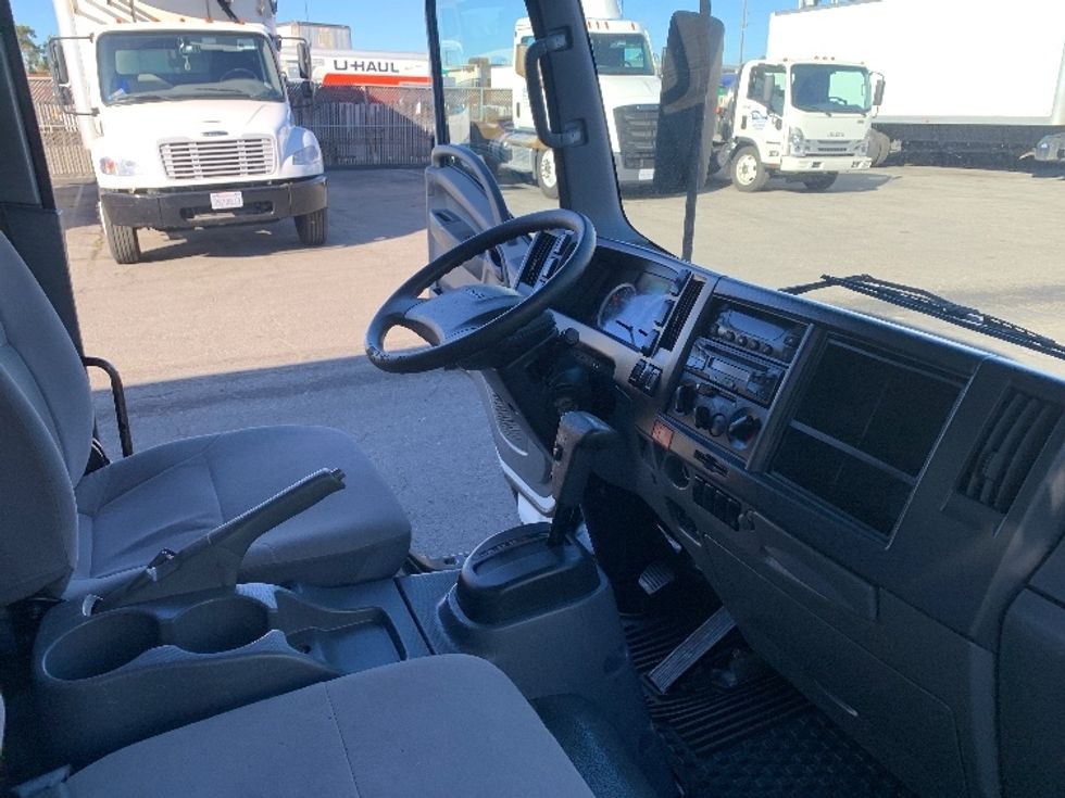 Refrigerated Truck-Light and Medium Duty Trucks-Isuzu-2018-NQR-Torrance-CA-118,340\n\t\tmiles-$ 49,750 - Image 22
