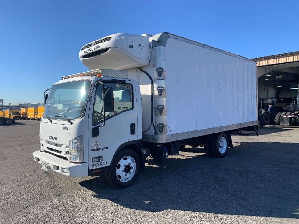 Refrigerated Truck-Light and Medium Duty Trucks-Isuzu-2018-NQR-Torrance-CA-118,340\n\t\tmiles-$ 49,750 - Image 3