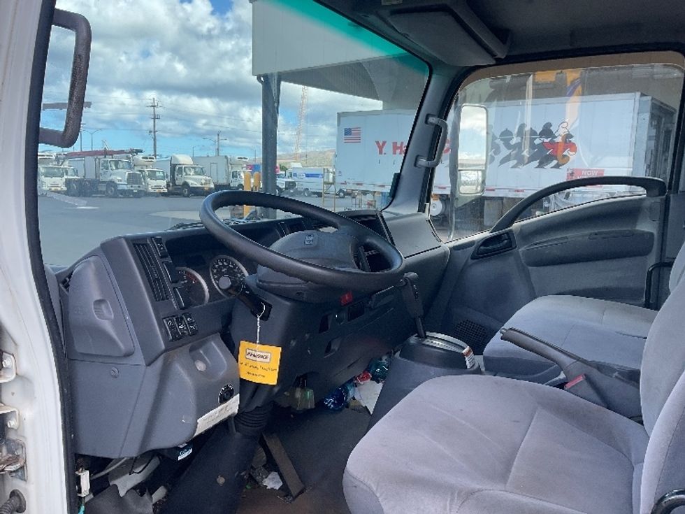 Refrigerated Truck-Light and Medium Duty Trucks-Isuzu-2018-NQR-Torrance-CA-48,735\n\t\tmiles-$ 56,500 - Image 16