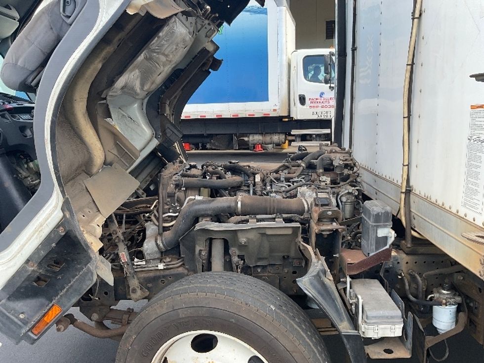 Refrigerated Truck-Light and Medium Duty Trucks-Isuzu-2018-NQR-Torrance-CA-48,735\n\t\tmiles-$ 56,500 - Image 23