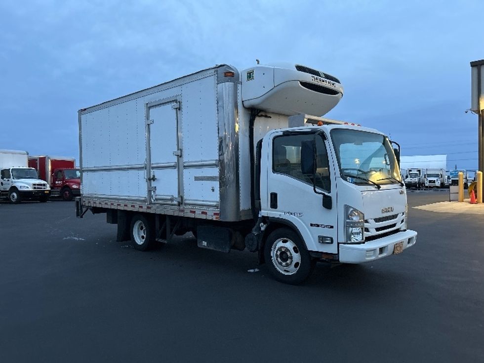 Refrigerated Truck-Light and Medium Duty Trucks-Isuzu-2018-NQR-Torrance-CA-63,461\n\t\tmiles-$ 53,750 - Image 1