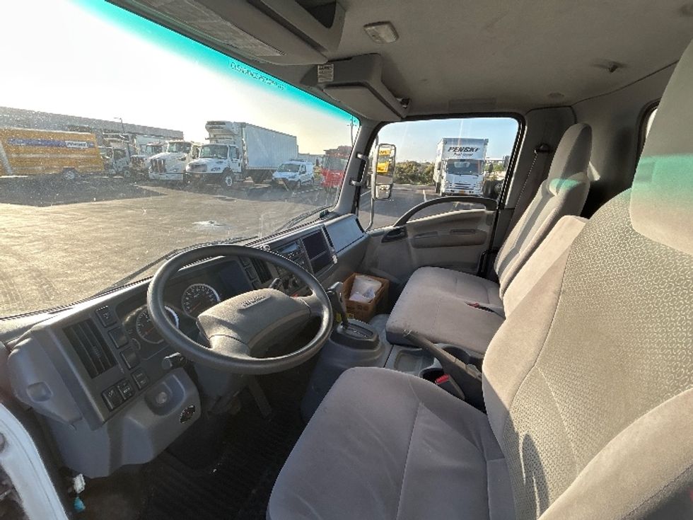 Refrigerated Truck-Light and Medium Duty Trucks-Isuzu-2018-NQR-Torrance-CA-63,461\n\t\tmiles-$ 53,750 - Image 17