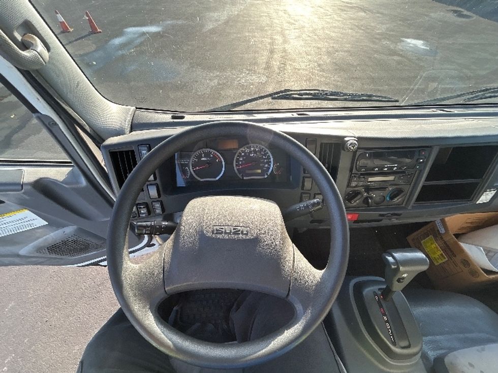 Refrigerated Truck-Light and Medium Duty Trucks-Isuzu-2018-NQR-Torrance-CA-63,461\n\t\tmiles-$ 53,750 - Image 18