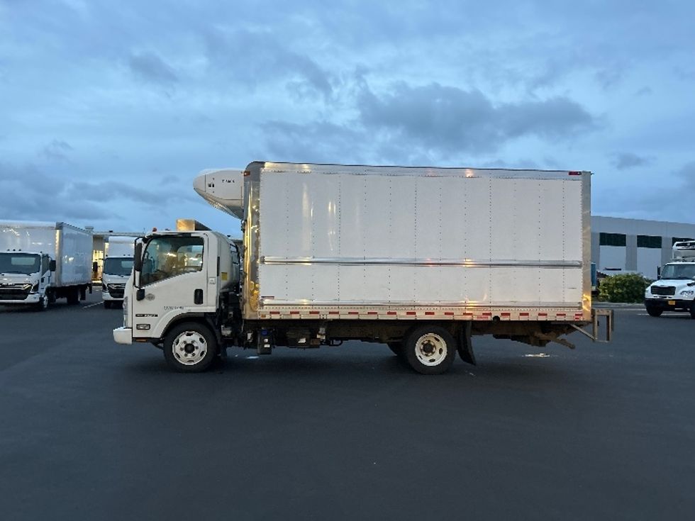 Refrigerated Truck-Light and Medium Duty Trucks-Isuzu-2018-NQR-Torrance-CA-63,461\n\t\tmiles-$ 53,750 - Image 4