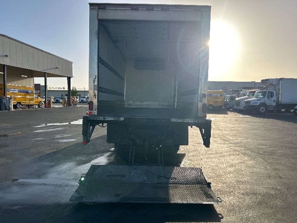 Refrigerated Truck-Light and Medium Duty Trucks-Isuzu-2018-NQR-Torrance-CA-63,461\n\t\tmiles-$ 53,750 - Image 9