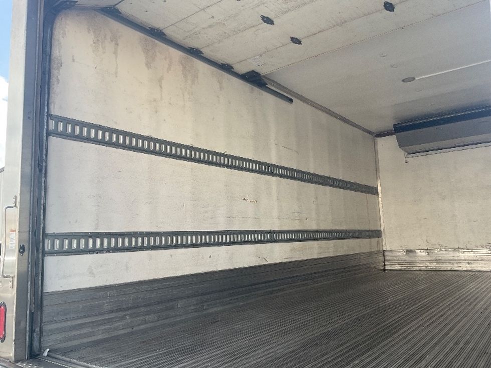 Refrigerated Truck-Light and Medium Duty Trucks-Isuzu-2018-NQR-Torrance-CA-66,472\n\t\tmiles-$ 56,000 - Image 11