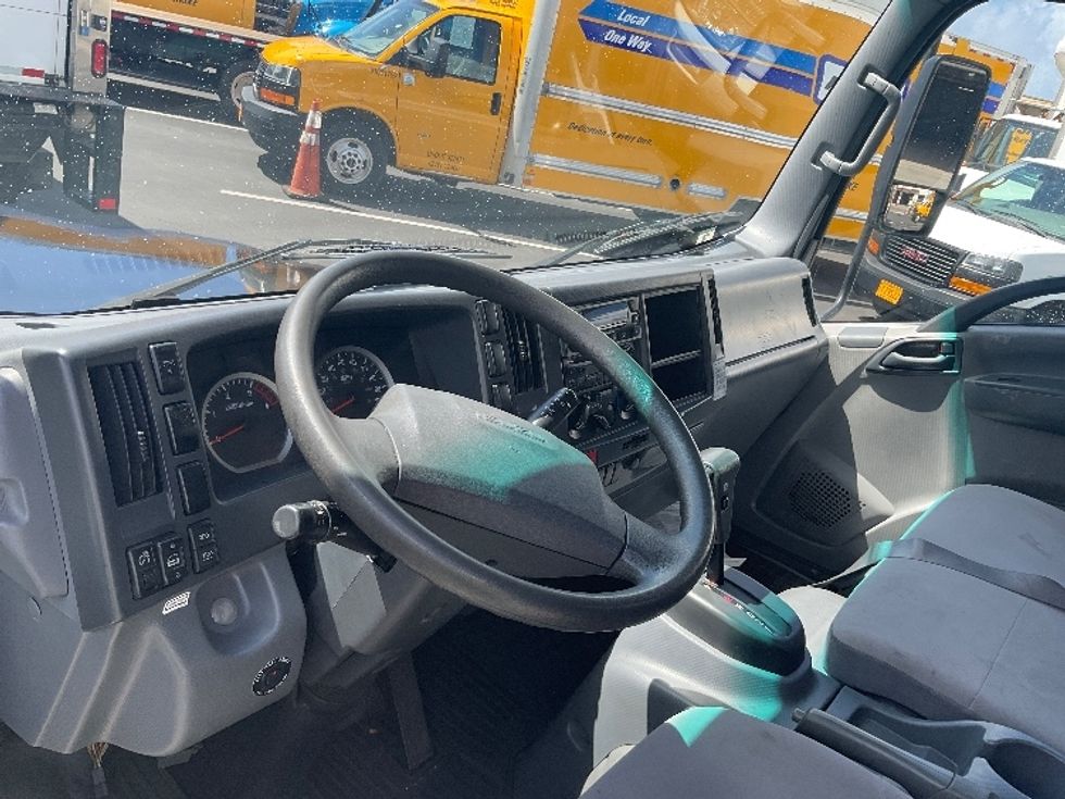 Refrigerated Truck-Light and Medium Duty Trucks-Isuzu-2018-NQR-Torrance-CA-66,472\n\t\tmiles-$ 56,000 - Image 17