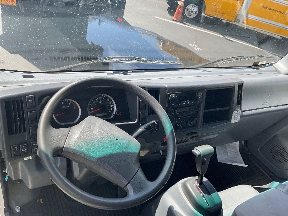 Refrigerated Truck-Light and Medium Duty Trucks-Isuzu-2018-NQR-Torrance-CA-66,472\n\t\tmiles-$ 56,000 - Image 18