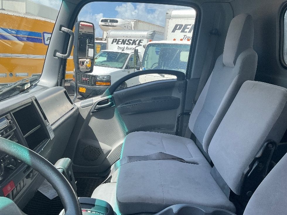 Refrigerated Truck-Light and Medium Duty Trucks-Isuzu-2018-NQR-Torrance-CA-66,472\n\t\tmiles-$ 56,000 - Image 19