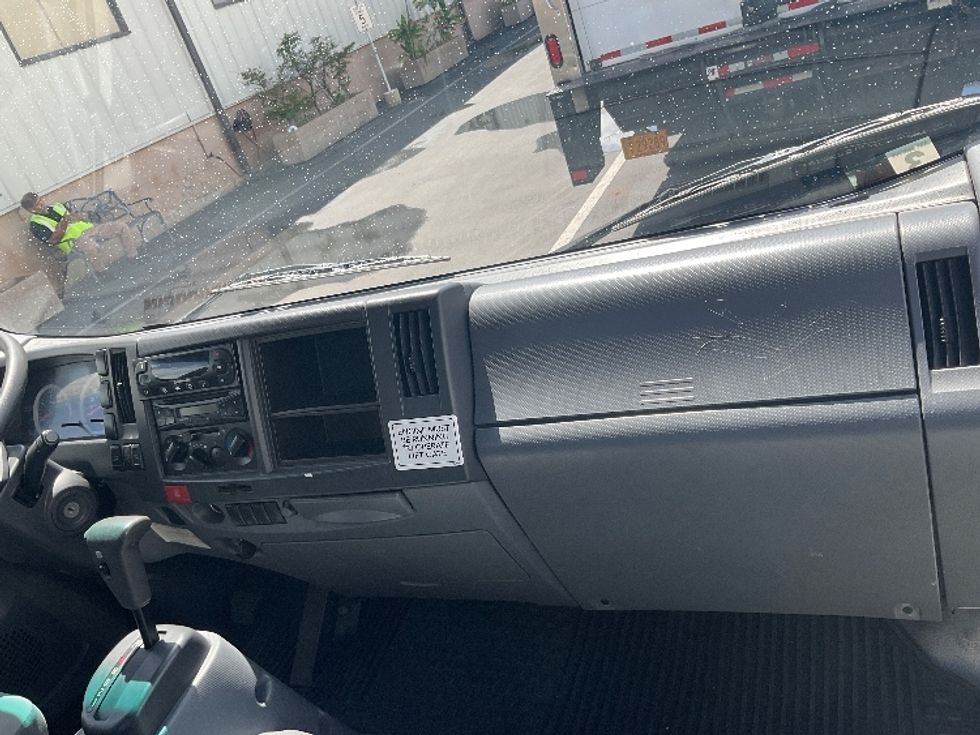 Refrigerated Truck-Light and Medium Duty Trucks-Isuzu-2018-NQR-Torrance-CA-66,472\n\t\tmiles-$ 56,000 - Image 21