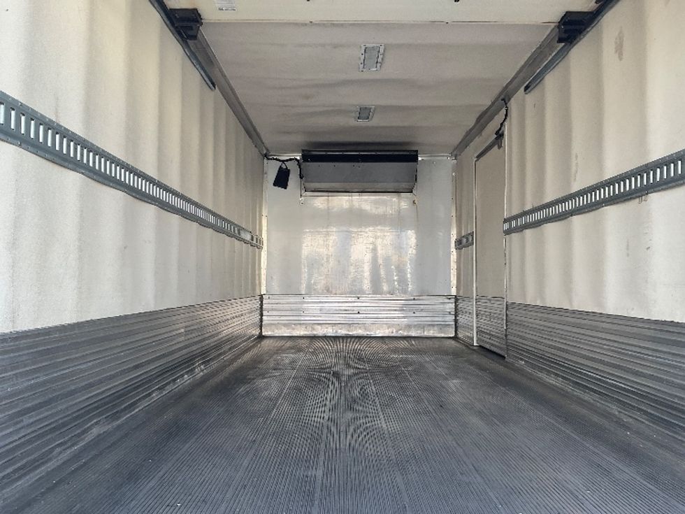 Refrigerated Truck-Light and Medium Duty Trucks-Isuzu-2018-NQR-Torrance-CA-73,483\n\t\tmiles-$ 53,500 - Image 10