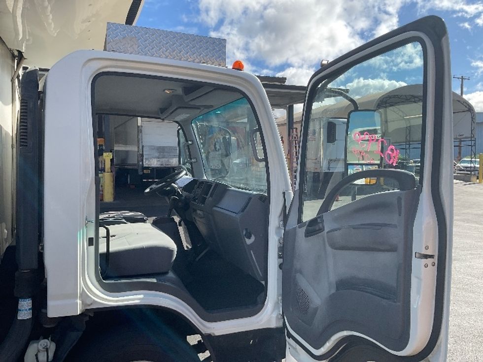 Refrigerated Truck-Light and Medium Duty Trucks-Isuzu-2018-NQR-Torrance-CA-73,483\n\t\tmiles-$ 53,500 - Image 20