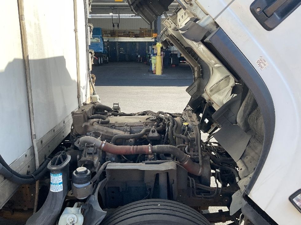 Refrigerated Truck-Light and Medium Duty Trucks-Isuzu-2018-NQR-Torrance-CA-73,483\n\t\tmiles-$ 53,500 - Image 24