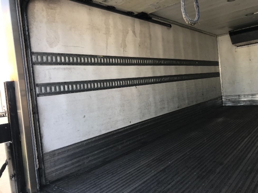 Refrigerated Truck-Light and Medium Duty Trucks-Isuzu-2018-NQR-Torrance-CA-75,725\n\t\tmiles-$ 50,250 - Image 11