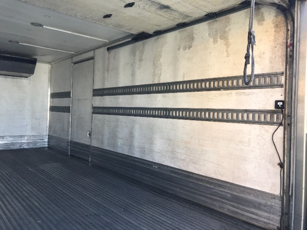 Refrigerated Truck-Light and Medium Duty Trucks-Isuzu-2018-NQR-Torrance-CA-75,725\n\t\tmiles-$ 50,250 - Image 12