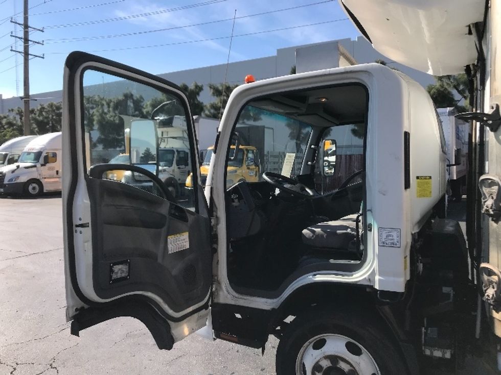 Refrigerated Truck-Light and Medium Duty Trucks-Isuzu-2018-NQR-Torrance-CA-75,725\n\t\tmiles-$ 50,250 - Image 16