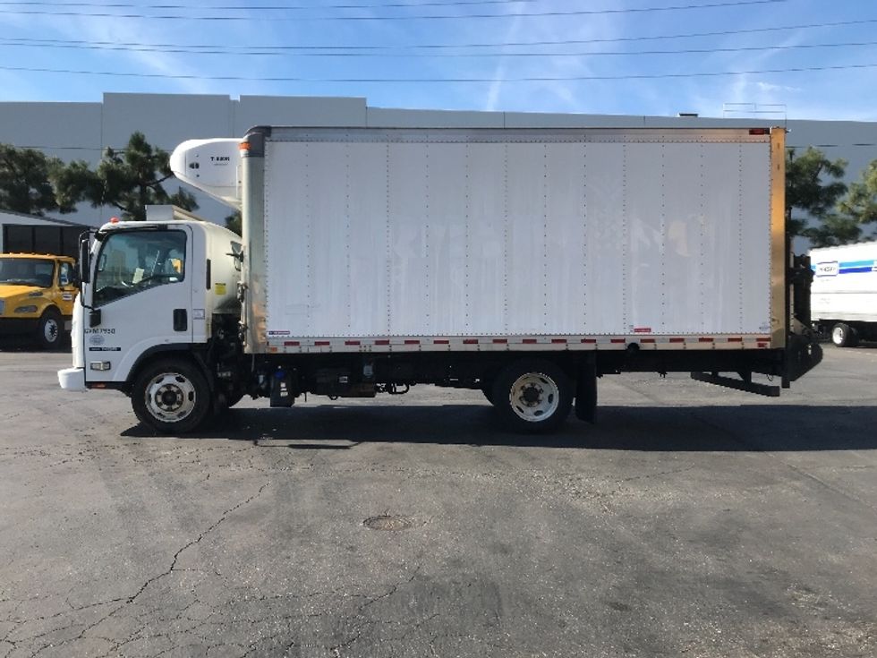 Refrigerated Truck-Light and Medium Duty Trucks-Isuzu-2018-NQR-Torrance-CA-75,725\n\t\tmiles-$ 50,250 - Image 4
