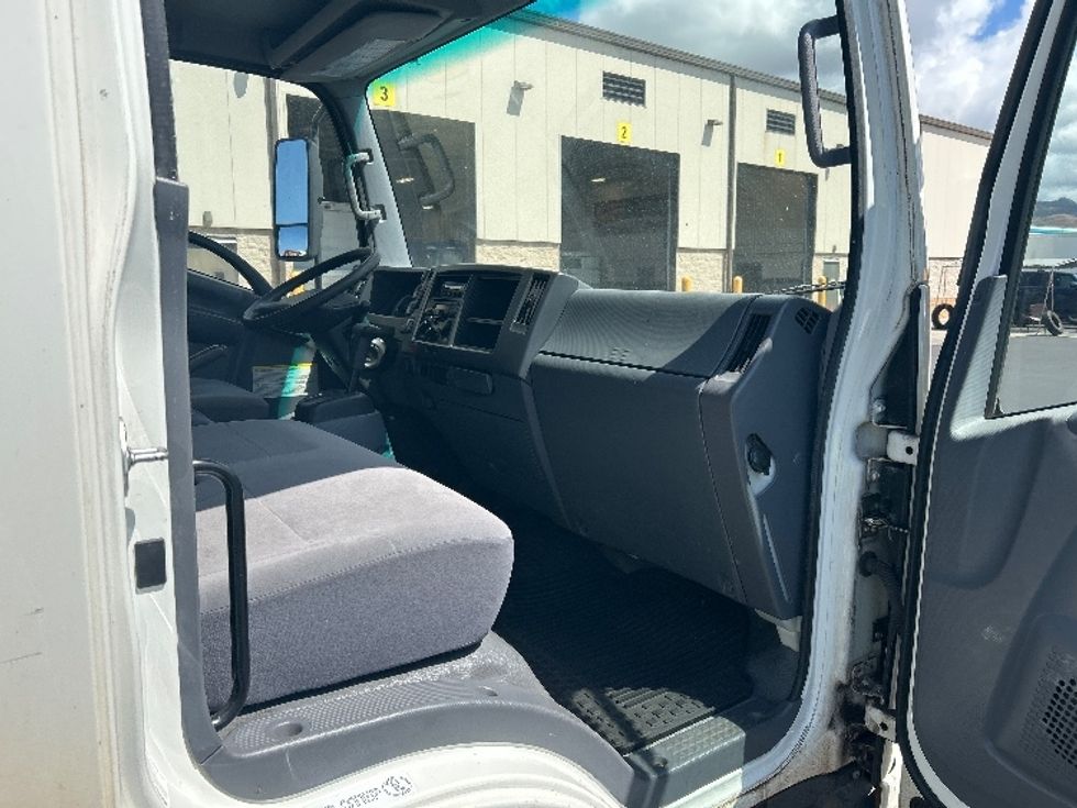 Refrigerated Truck-Light and Medium Duty Trucks-Isuzu-2018-NQR-Torrance-CA-84,391\n\t\tmiles-$ 55,250 - Image 20