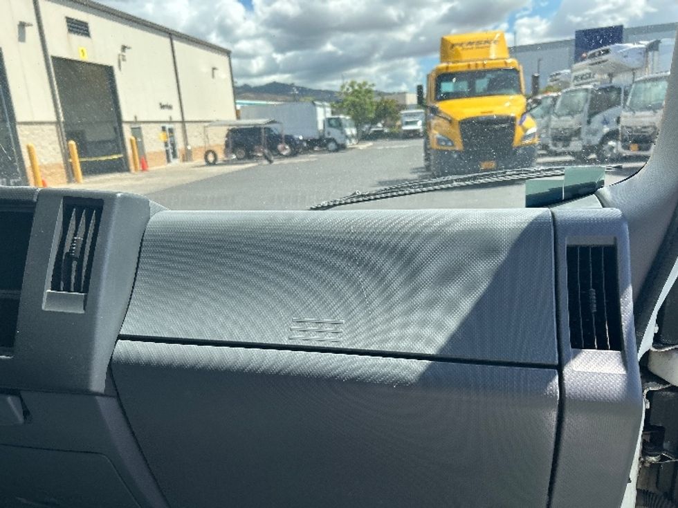 Refrigerated Truck-Light and Medium Duty Trucks-Isuzu-2018-NQR-Torrance-CA-84,391\n\t\tmiles-$ 55,250 - Image 21