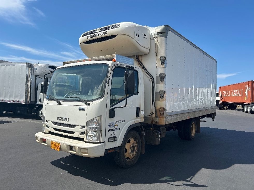 Refrigerated Truck-Light and Medium Duty Trucks-Isuzu-2018-NQR-Torrance-CA-84,391\n\t\tmiles-$ 55,250 - Image 3