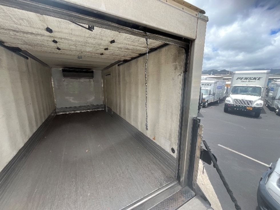 Refrigerated Truck-Light and Medium Duty Trucks-Isuzu-2018-NQR-Torrance-CA-85,900\n\t\tmiles-$ 53,500 - Image 11
